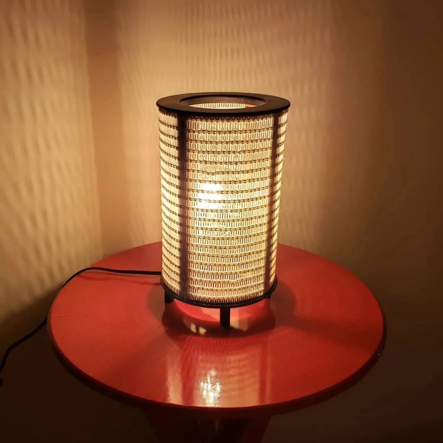 Abajur Cilíndrico de Madeira e Fibra - Luci Express